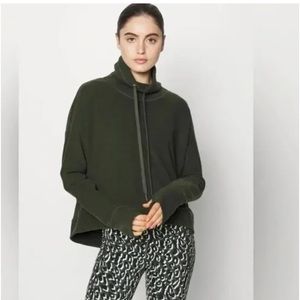 NWT Sweaty Betty Harmonise Luxe Fleece
Sweatshirt in Mountain Green XXL